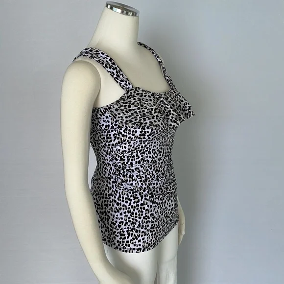 WHBM Leopard Ruffle Top Size Small - Picture 5 of 10